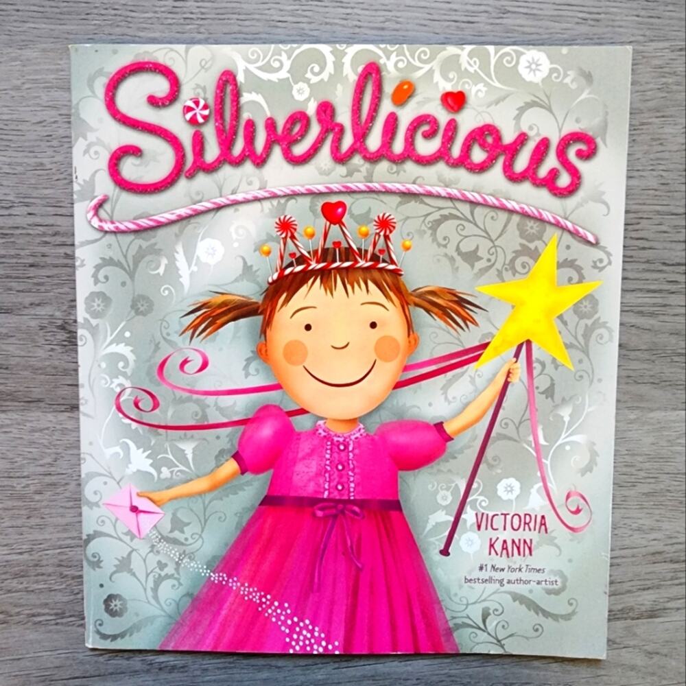 Silverlicious Children's Illustrated Fiction Paperback Book Series Scholastic